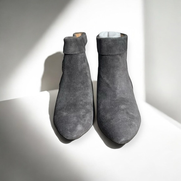 🌻NEW w/box Lucky Brand Zakina Storm Oiled Gray Fringe Detailed Booties Size 9.5 - Picture 4 of 11